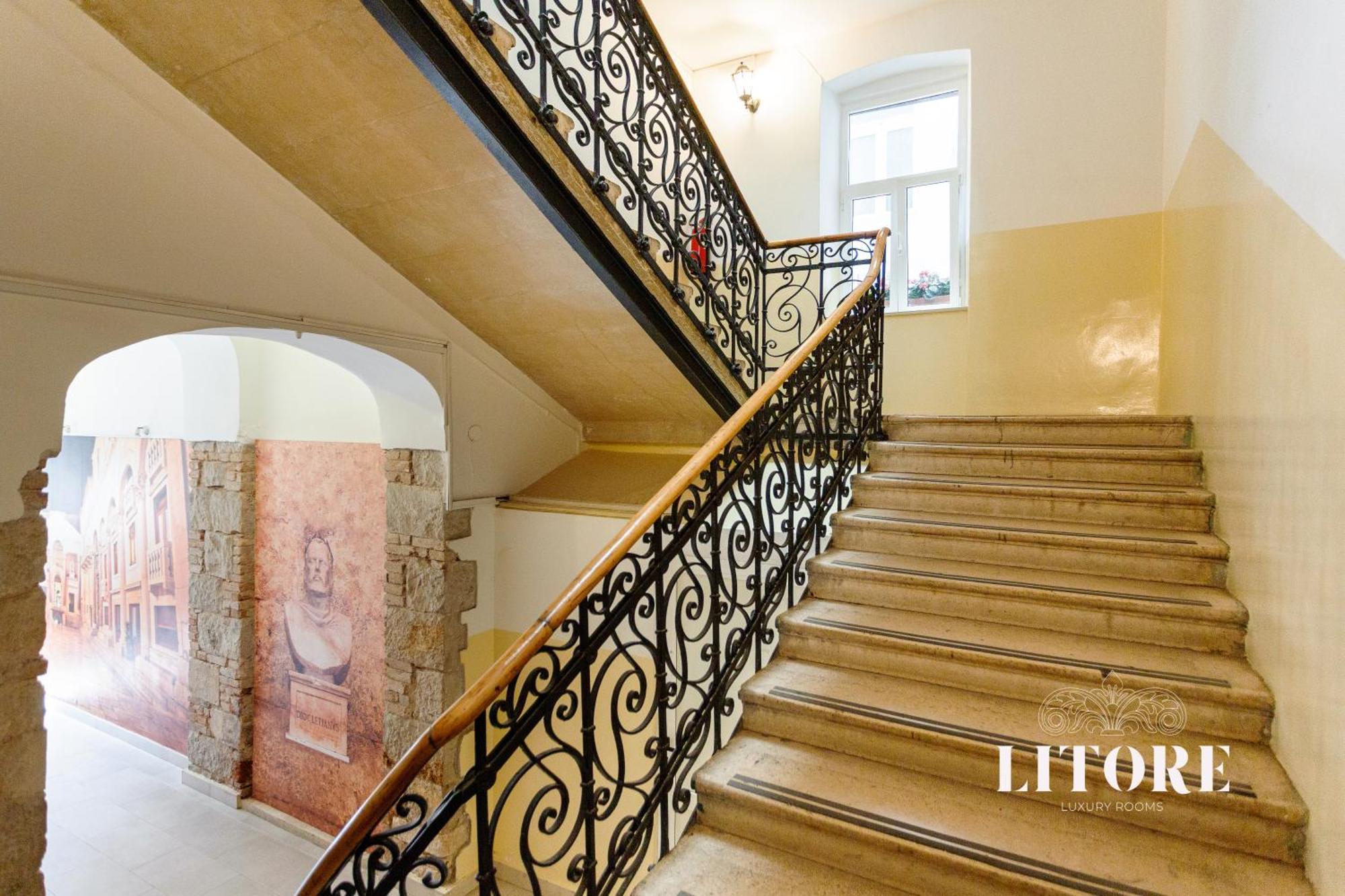 Litore Luxury Rooms Maestral Сплит Экстерьер фото